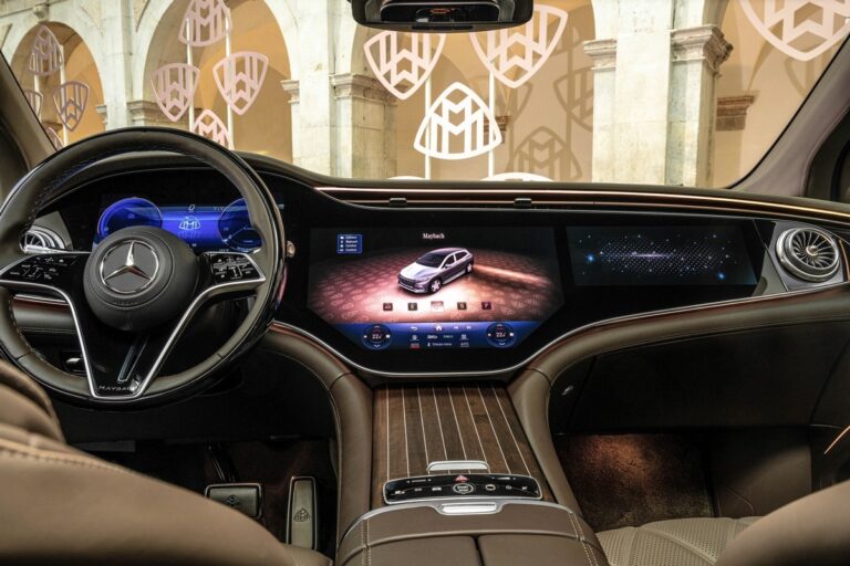 Mercedes-Maybach EQS SUV: immagini ufficiali