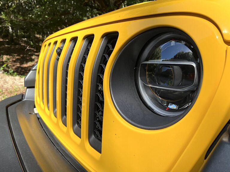 Jeep Wrangler 4Xe Unlimited Rubicon: le immagini